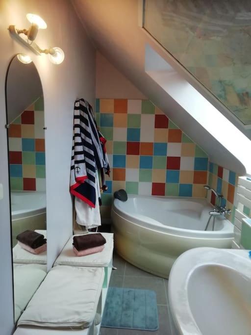 Maison familiale sur la CÔTE D’ÉMERAUDE Lancieux Extérieur photo
