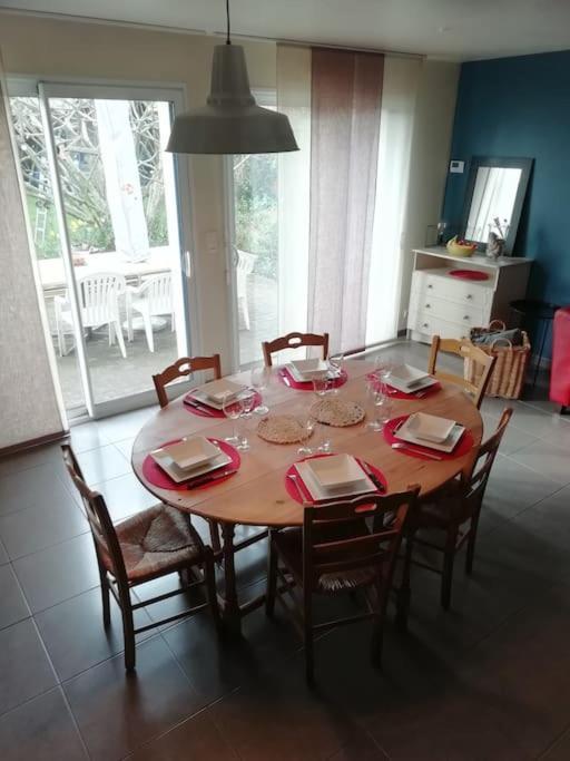 Maison familiale sur la CÔTE D’ÉMERAUDE Lancieux Extérieur photo